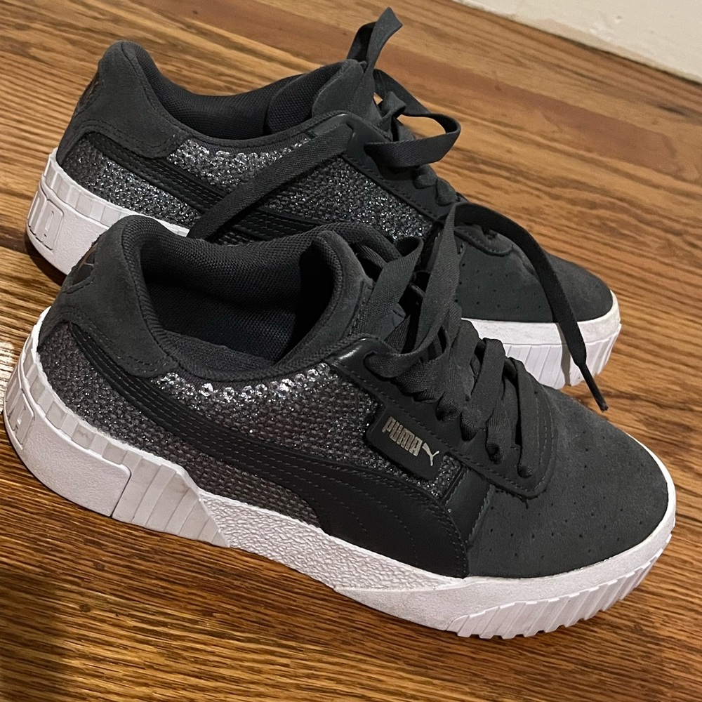 Puma silver sparkle & dark grey sneakers! Size 7, good condition